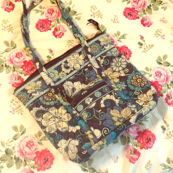 Vera Bradley Handbags - Vera Bradley Mod Floral Blue Tote